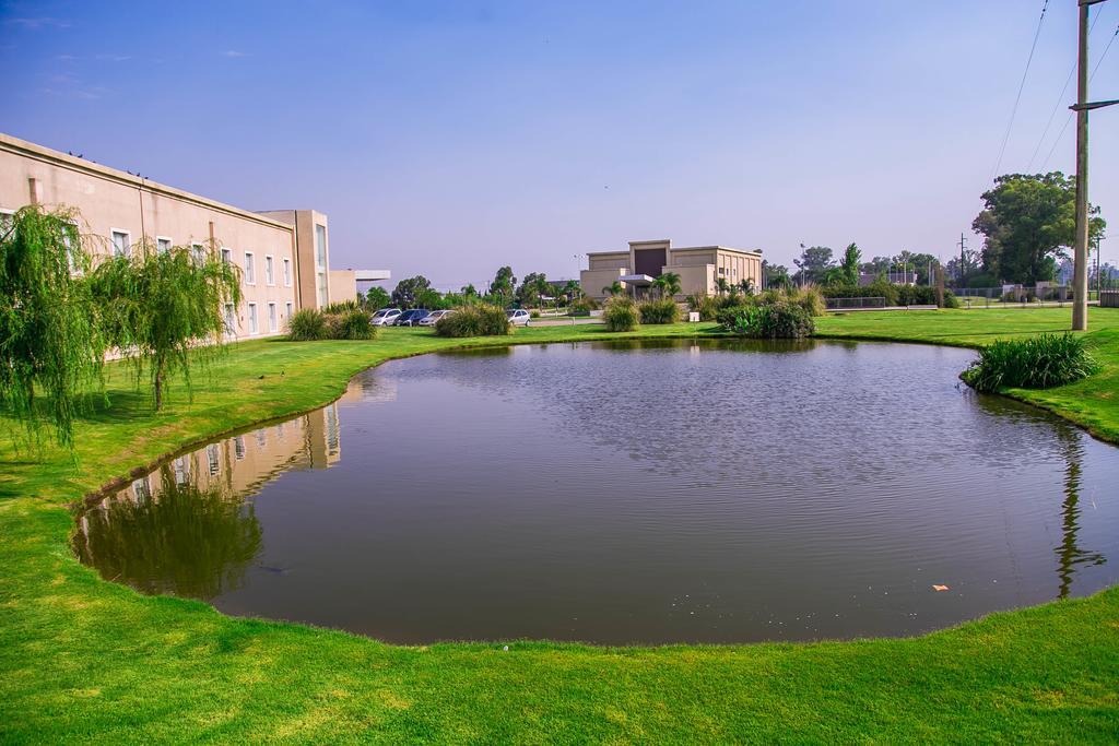 Amerian Villa Maria Park Hotel ภายนอก รูปภาพ