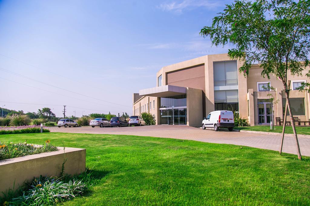 Amerian Villa Maria Park Hotel ภายนอก รูปภาพ